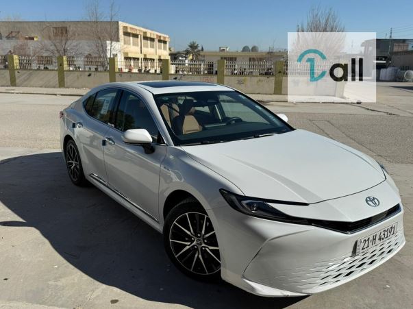 تۆیۆتا کامری 2025