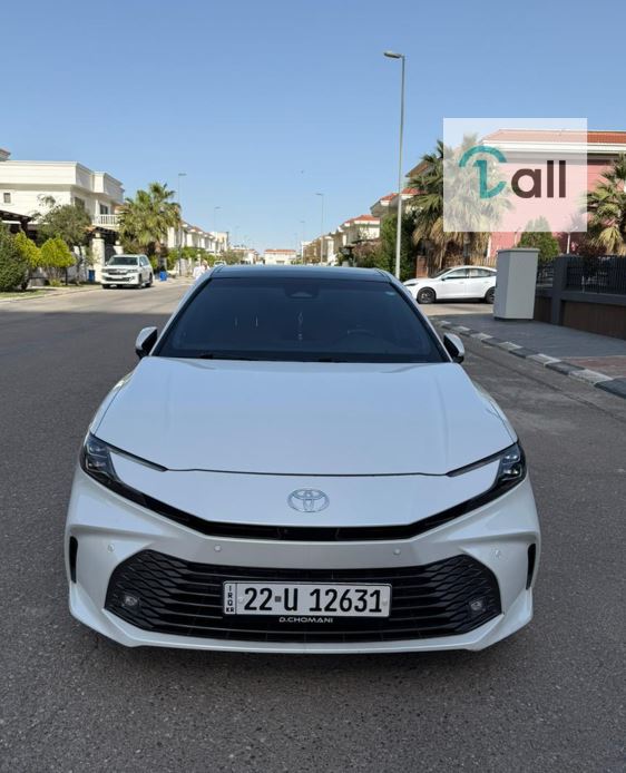 تۆیۆتا کامری 2025